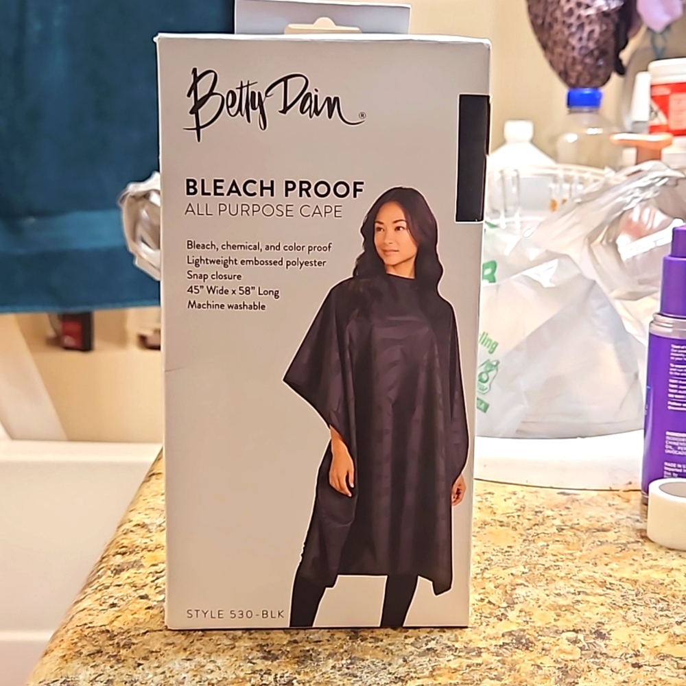 Betty Dain Hairstylist  Bleach Proof Cape